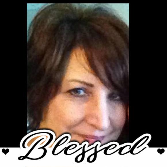 Meet your Posher, Joanne - Picture 1 of 1